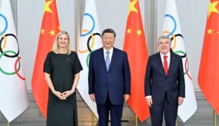 習(xí)近平會見國際奧委會主席考文垂和終身名譽(yù)主席巴赫